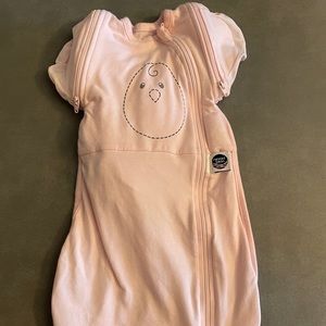 Nested Bean Zen One - 0-3 months - worn once - like new